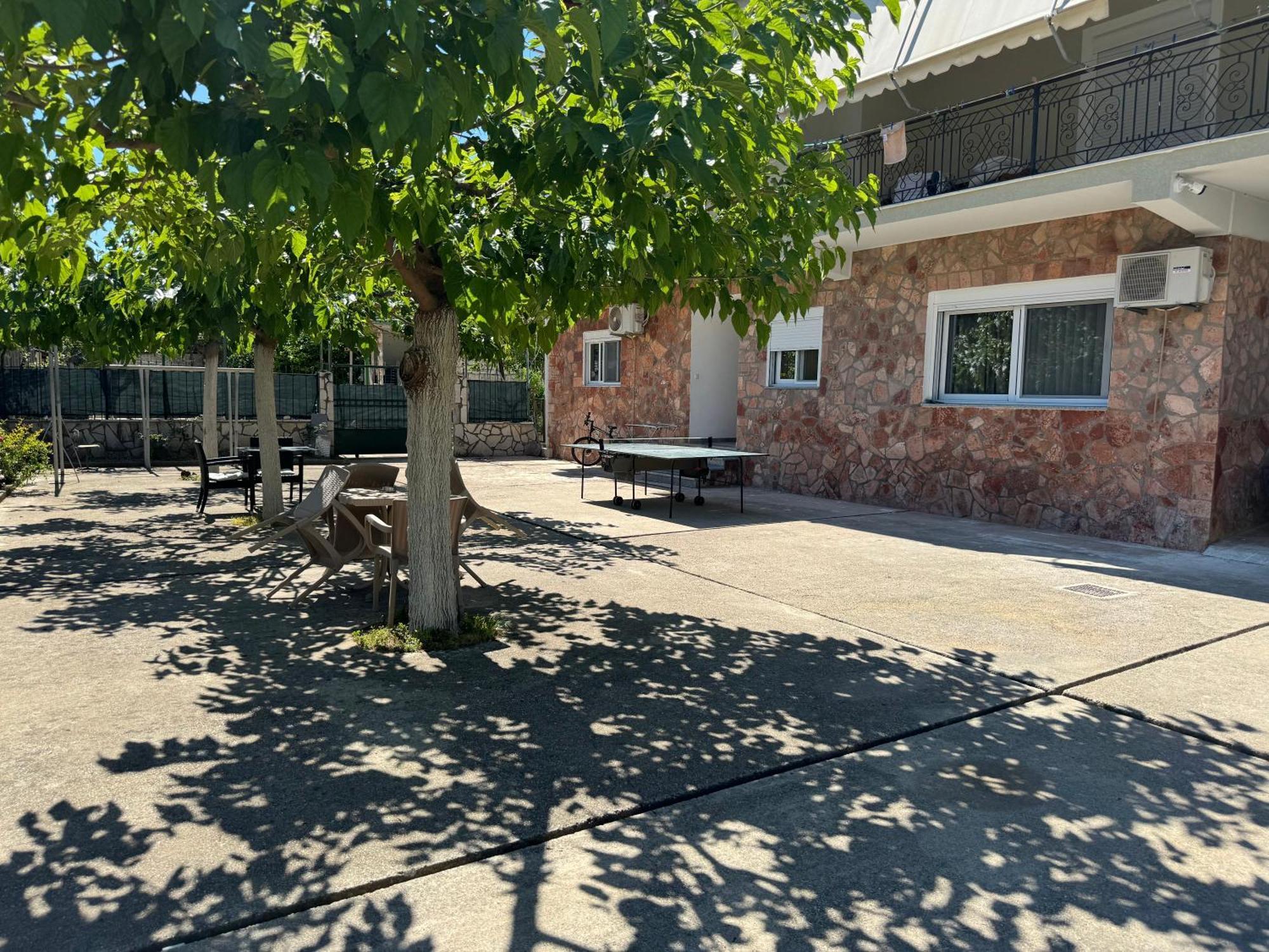 Apartment Garden Sarande